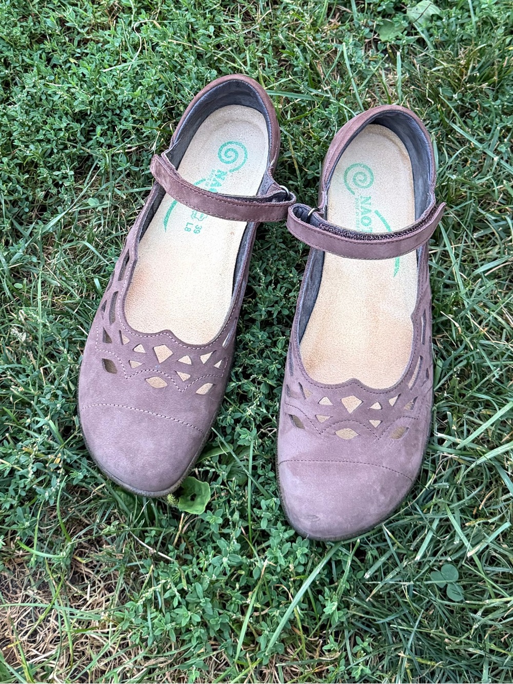 Naot Agathis Sz 8 Mary Jane Brown Suede Leather Cut Out Comfort Flats